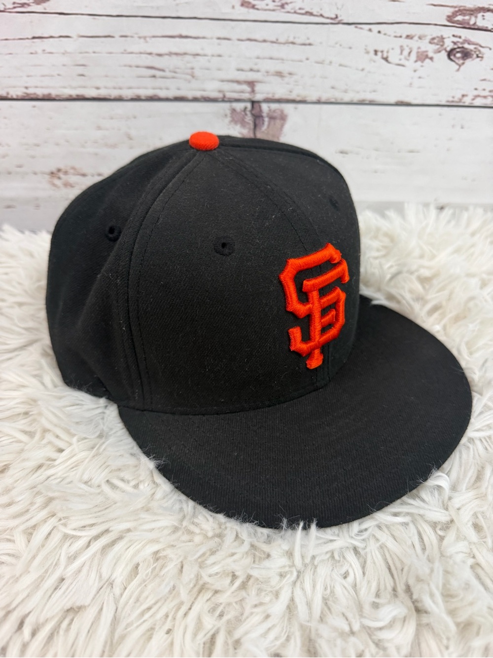 San Francisco Giants New Era 59FIFTY Fitted Hat Size 7 All Black On Field MLB